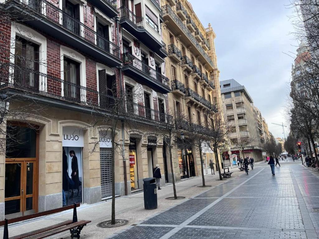 Apartamento Mentura Centro De San Sebastian Parking Free מראה חיצוני תמונה
